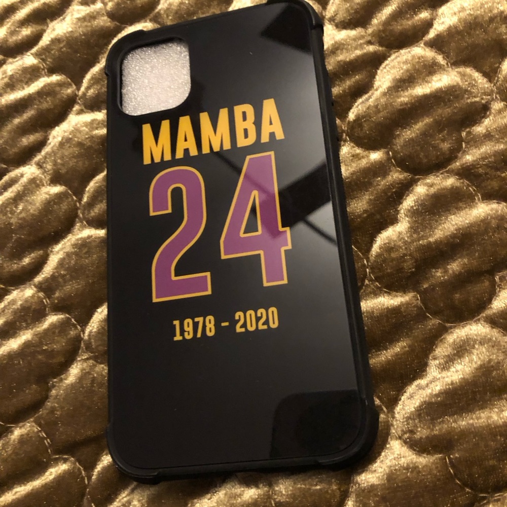 Kobe Bryant mamba 24 iPhone 11 case